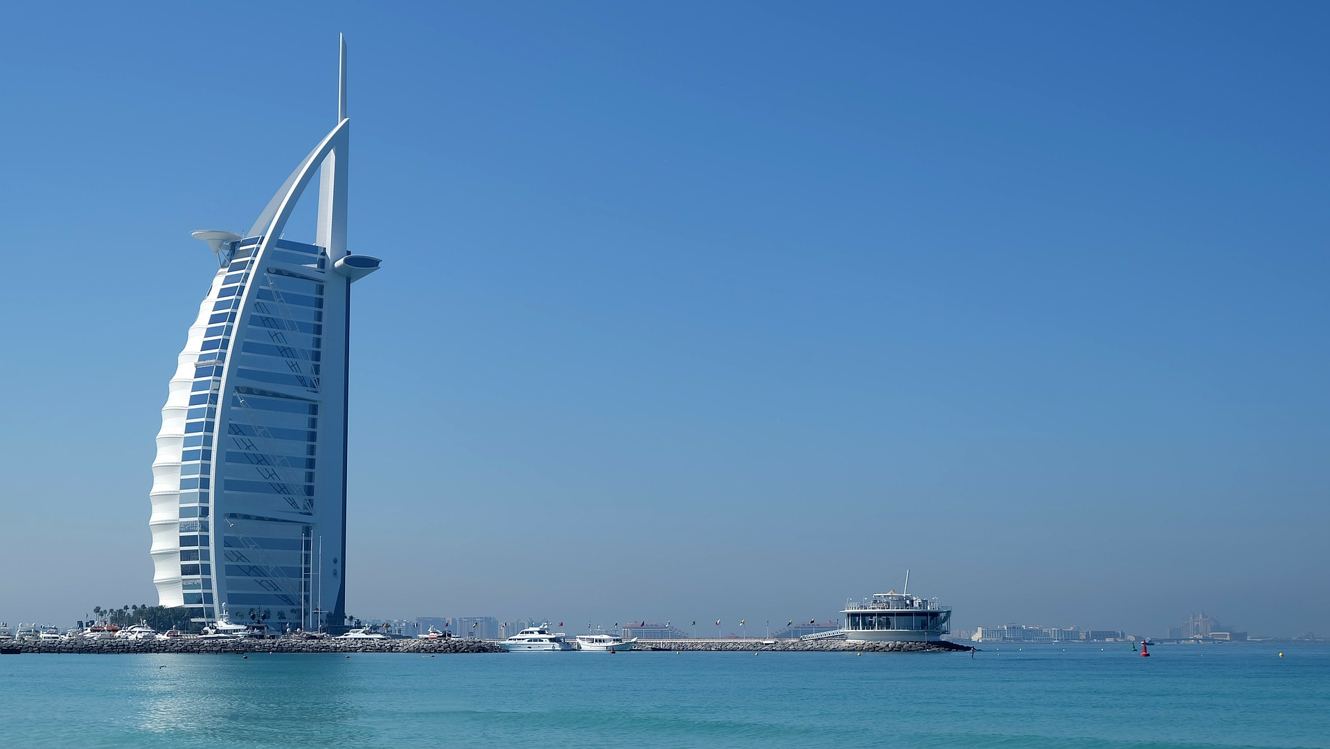 Spojené arabské emiráty nejsou jen Dubaj